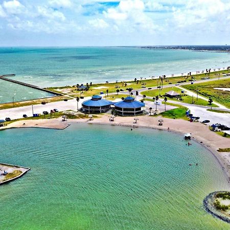 Rockport Waterfront Condo With A View Esterno foto