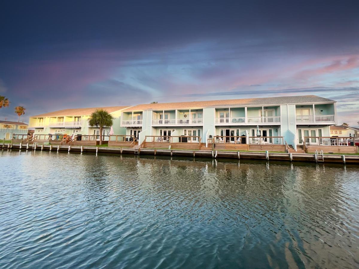 Rockport Waterfront Condo With A View Esterno foto
