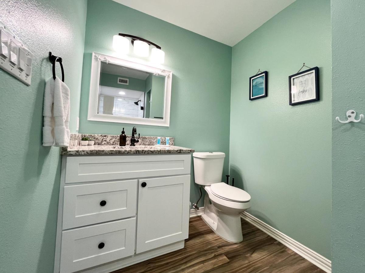 Rockport Waterfront Condo With A View Esterno foto
