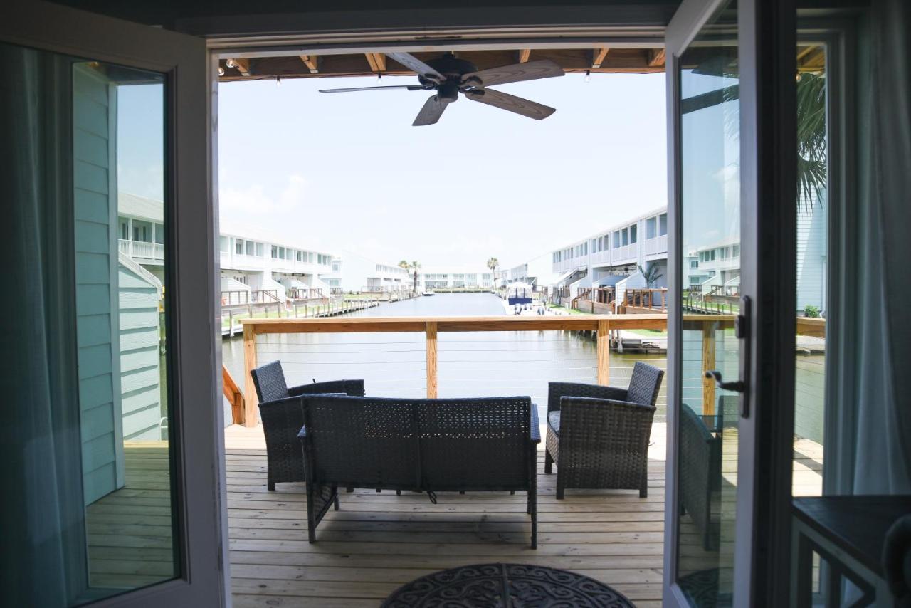 Rockport Waterfront Condo With A View Esterno foto