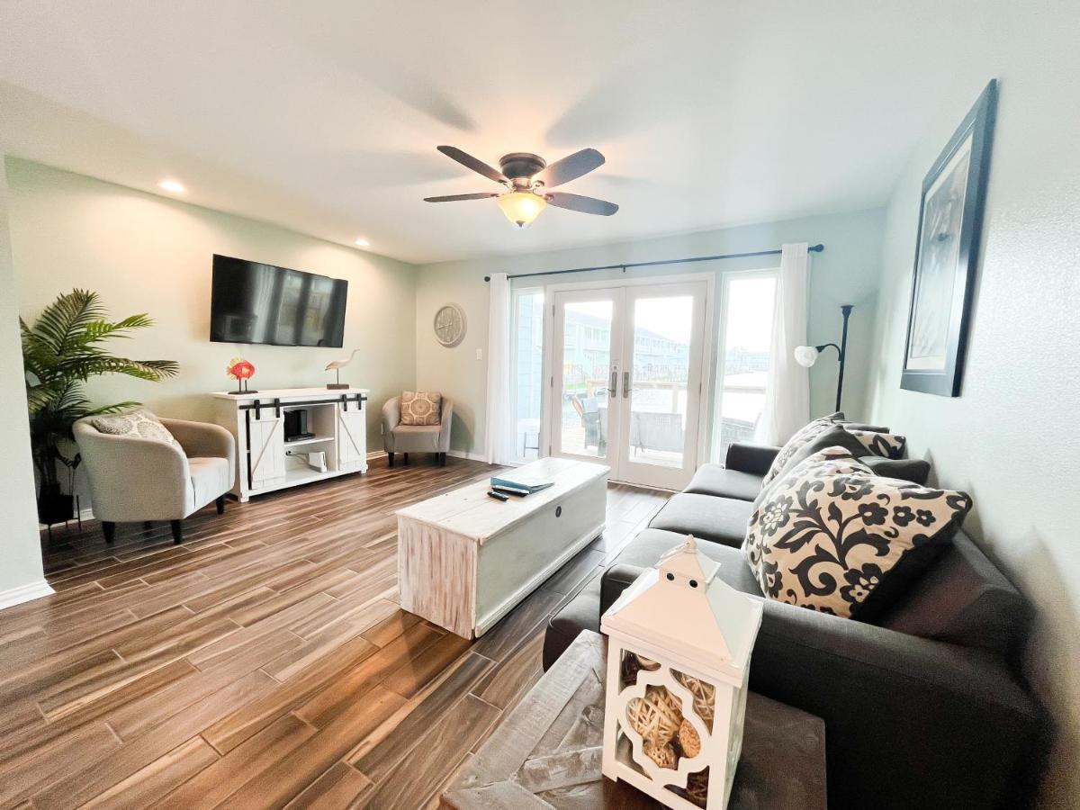 Rockport Waterfront Condo With A View Esterno foto
