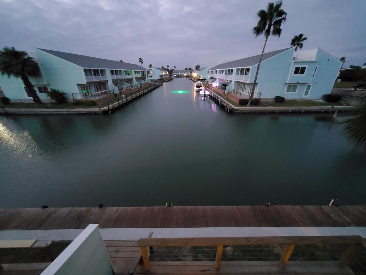 Rockport Waterfront Condo With A View Esterno foto