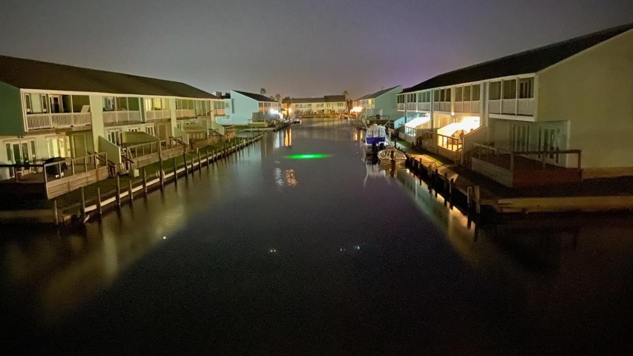 Rockport Waterfront Condo With A View Esterno foto